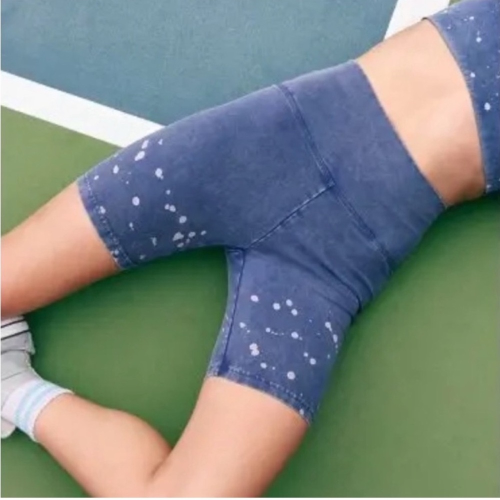 Aerie Bike Shorts in Tan